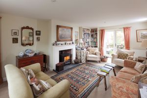 Sitting Room- click for photo gallery